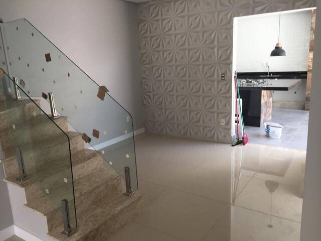 Sobrado para Venda em Indaiatuba - 4