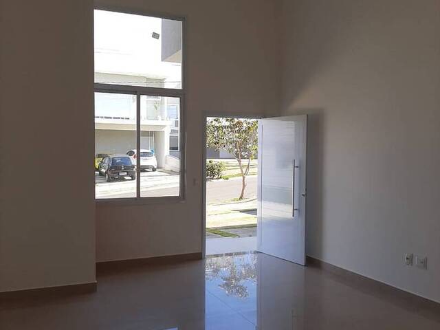 Casa para Venda em Indaiatuba - 2