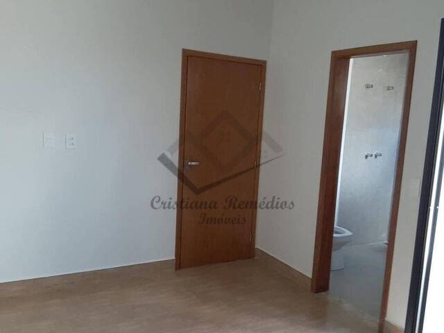 Casa para Venda em Indaiatuba - 2