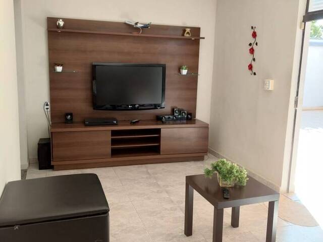 Casa para Venda em Indaiatuba - 3