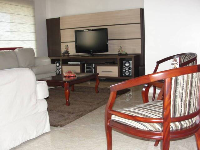 Sobrado para Venda em Indaiatuba - 3