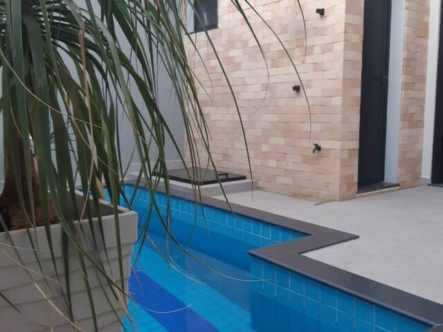 Casa para Venda em Indaiatuba - 2