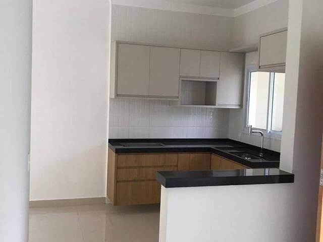 Casa para Locação em Indaiatuba - 2