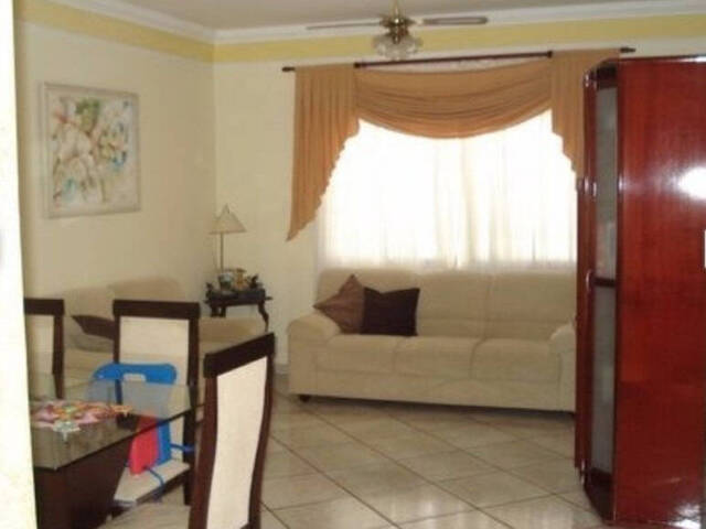 Sobrado para Venda em Indaiatuba - 4