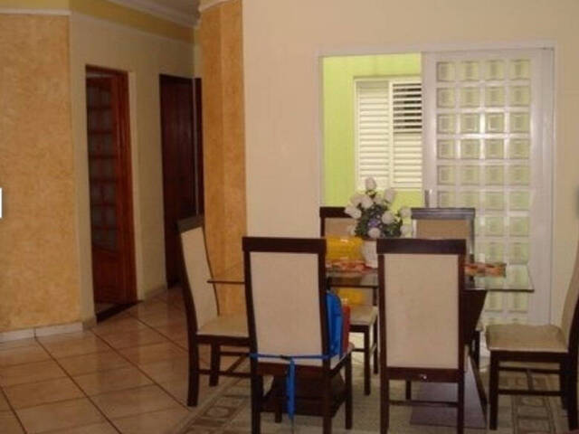 Sobrado para Venda em Indaiatuba - 5