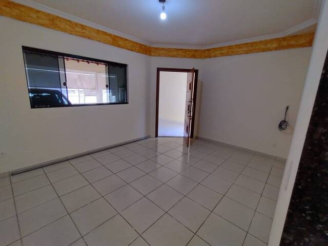 Casa para Venda em Indaiatuba - 4