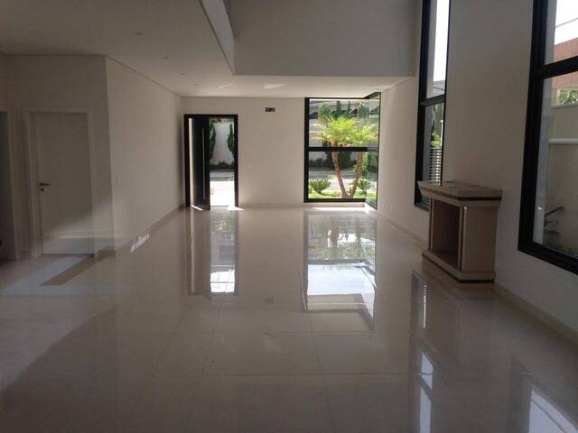 Sobrado para Venda em Indaiatuba - 3