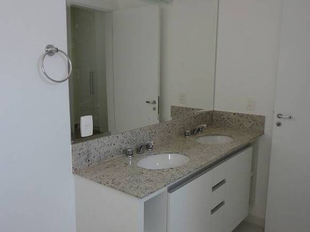 Sobrado para Venda em Indaiatuba - 2