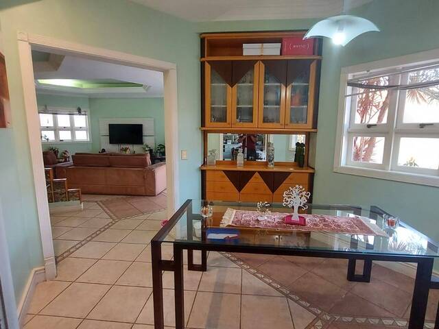 Sobrado para Venda em Indaiatuba - 2