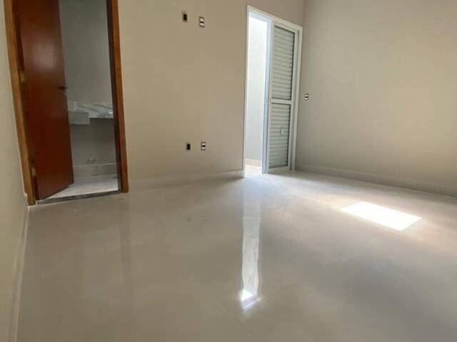 Casa para Venda em Indaiatuba - 5