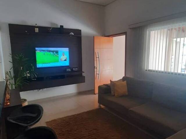 Casa para Venda em Indaiatuba - 3