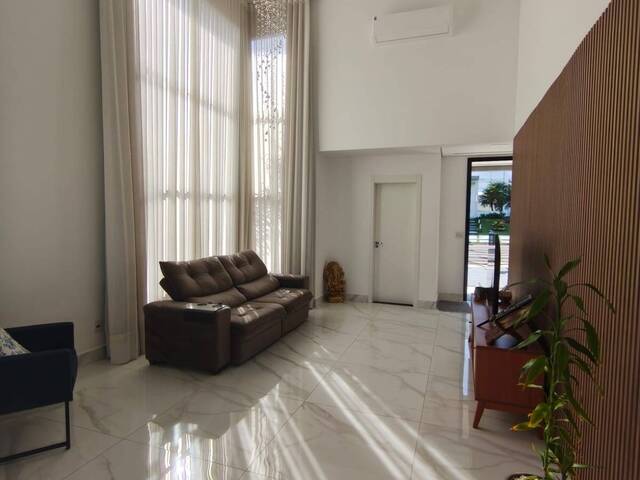 Casa para Venda em Indaiatuba - 2