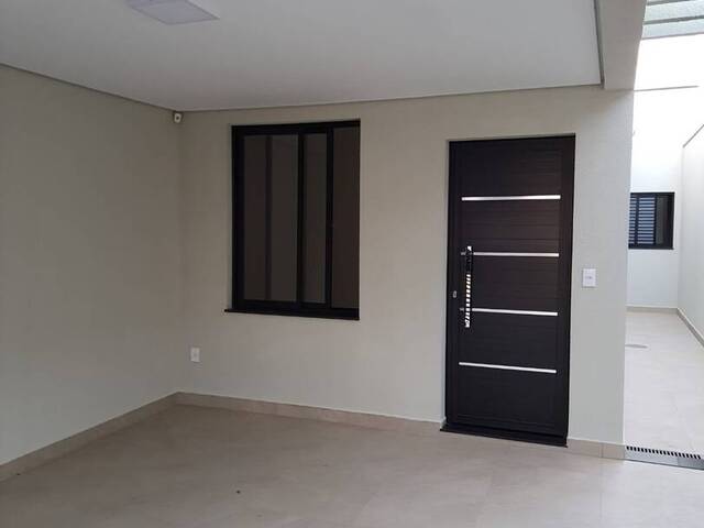 Casa para Venda em Indaiatuba - 2