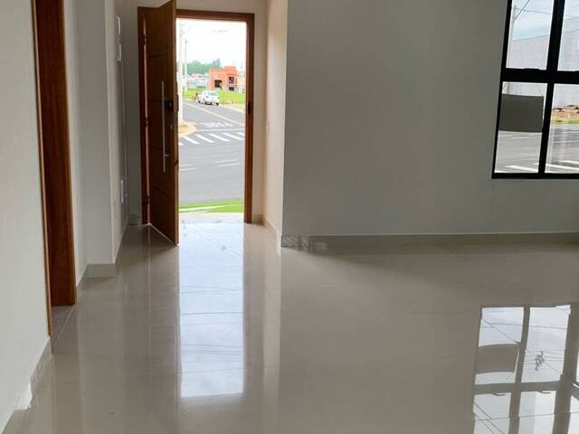 Sobrado para Venda em Indaiatuba - 5