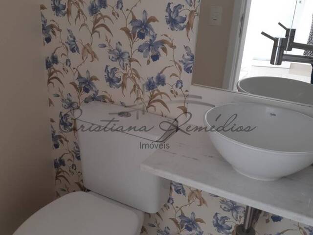 Sobrado para Venda em Indaiatuba - 3