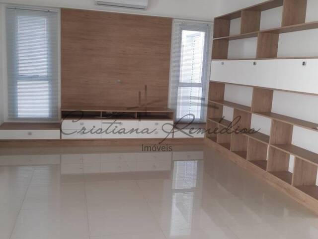 Sobrado para Venda em Indaiatuba - 2