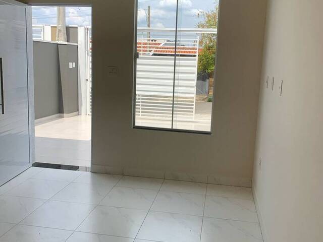 Casa para Venda em Indaiatuba - 2