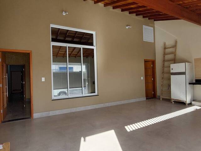 Casa para Venda em Indaiatuba - 2