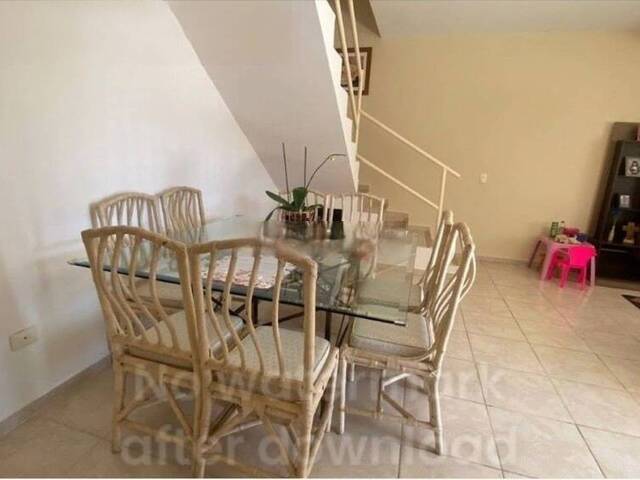 Sobrado para Venda em Indaiatuba - 4