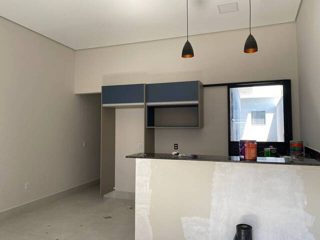 Casa para Venda em Indaiatuba - 2