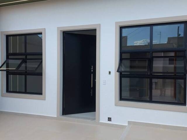 Casa para Venda em Indaiatuba - 2