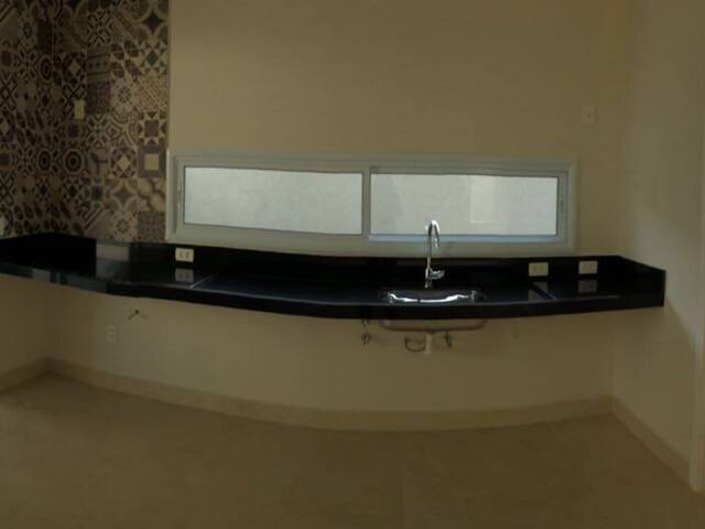 Sobrado para Venda em Indaiatuba - 4