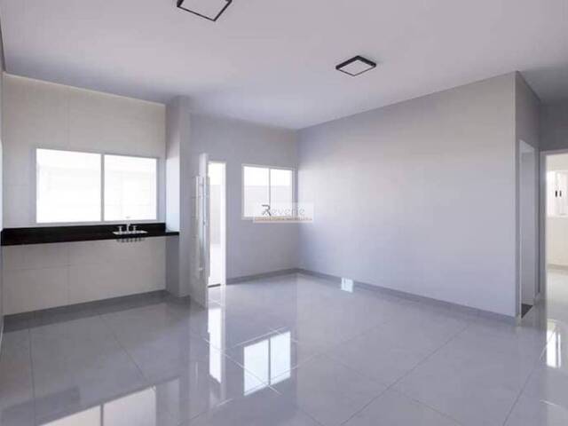 Casa para Venda em Indaiatuba - 2