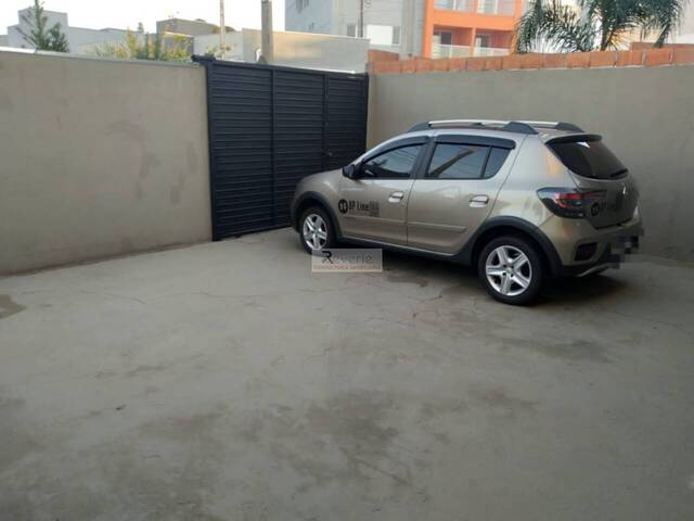 Casa para Venda em Indaiatuba - 2