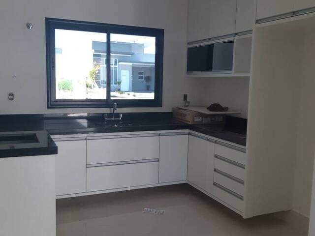 Casa para Venda em Indaiatuba - 4