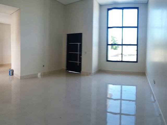 Casa para Venda em Indaiatuba - 2