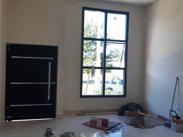 Casa para Venda em Indaiatuba - 2