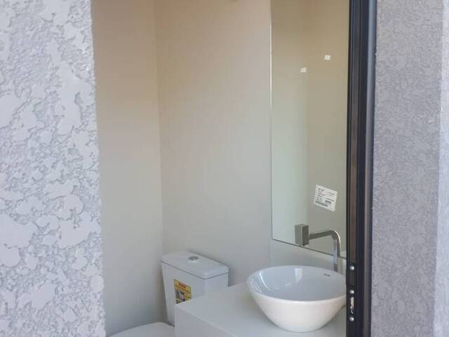 Sobrado para Venda em Indaiatuba - 3