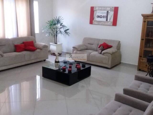 Sobrado para Venda em Indaiatuba - 2