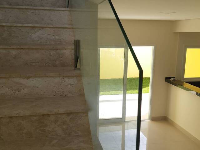 Sobrado para Venda em Indaiatuba - 2