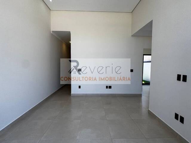 #CA01214 - Casa em condomínio para Venda em Salto - SP