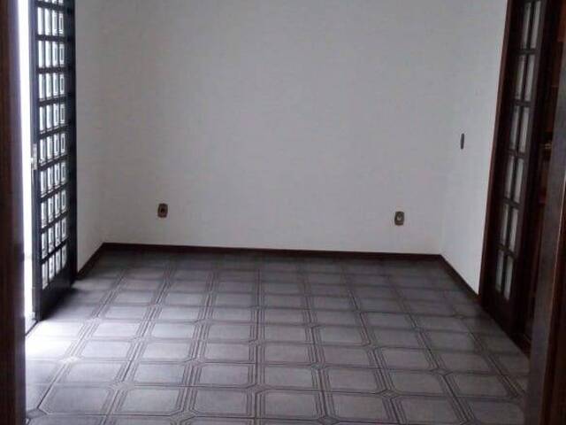 Casa para Venda em Indaiatuba - 3