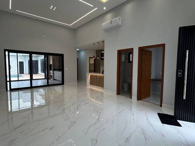 Venda em JARDIM RESIDENCIAL DONA LUCILLA - Indaiatuba