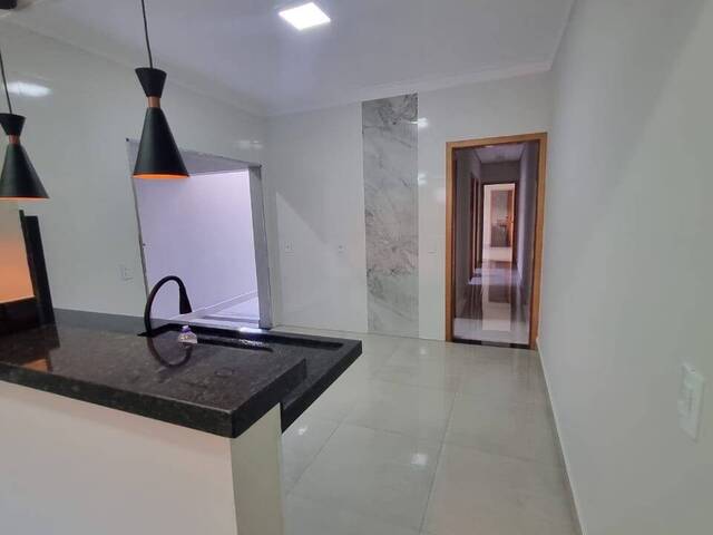 Casa para Venda em Indaiatuba - 3