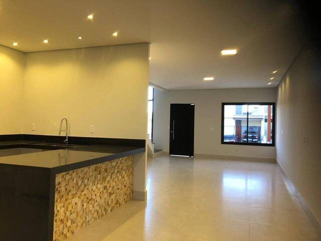 Sobrado para Venda em Indaiatuba - 2