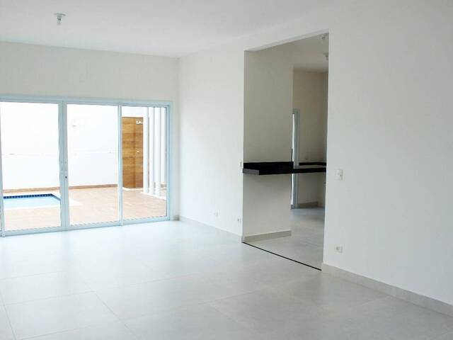 Sobrado para Venda em Indaiatuba - 2