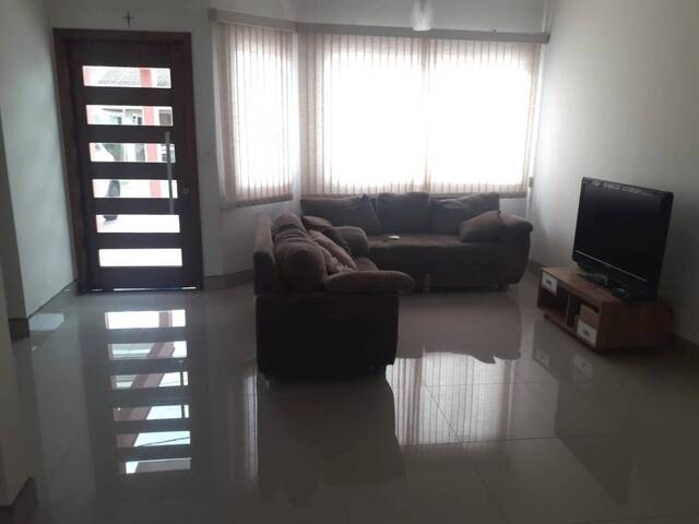 Sobrado para Venda em Indaiatuba - 3