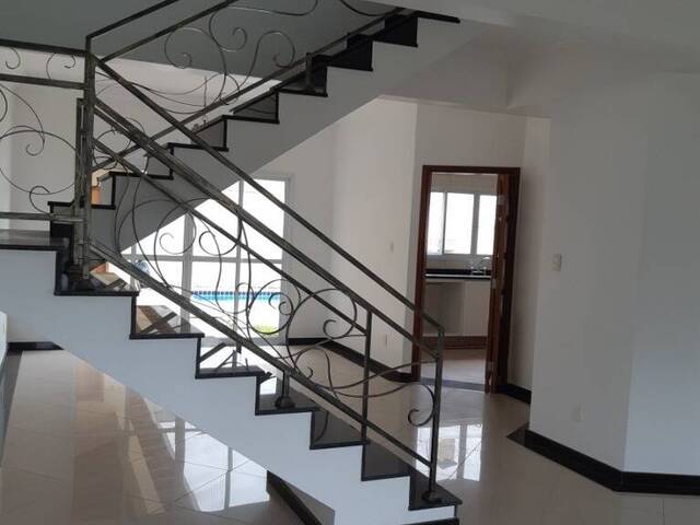 Sobrado para Venda em Indaiatuba - 4