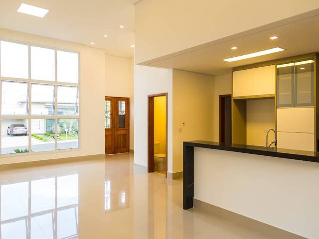 Casa para Venda em Indaiatuba - 2