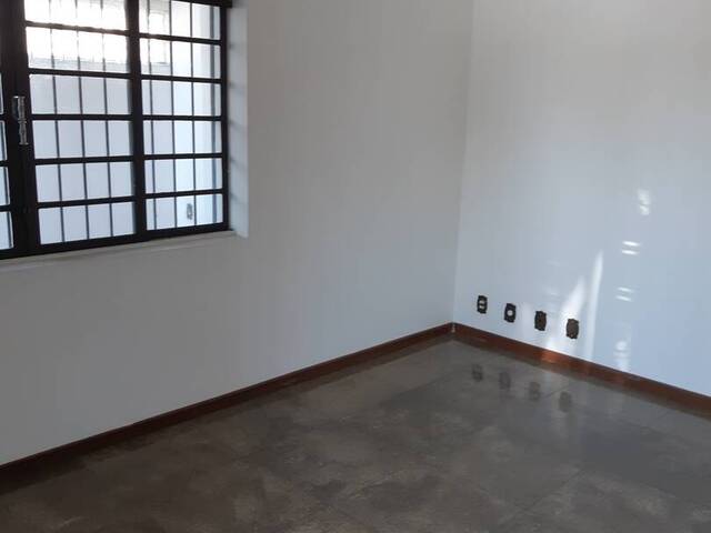 Sobrado para Venda em Indaiatuba - 4