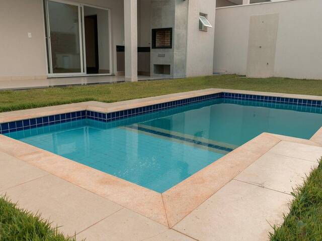 Sobrado para Venda em Indaiatuba - 2