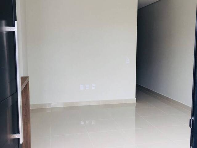 Casa para Venda em Indaiatuba - 2