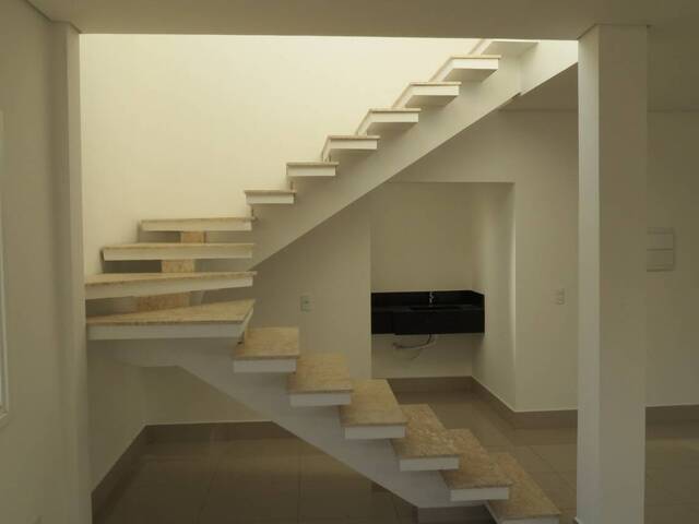 Sobrado para Venda em Indaiatuba - 3