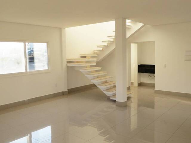 Sobrado para Venda em Indaiatuba - 2