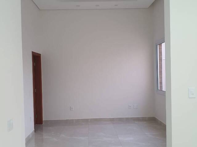 Casa para Venda em Indaiatuba - 3