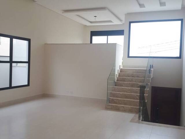 Casa para Venda em Indaiatuba - 2